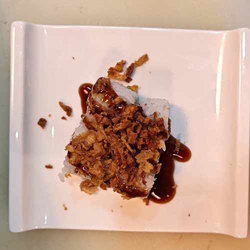 Atun,aguacate cebolla frita